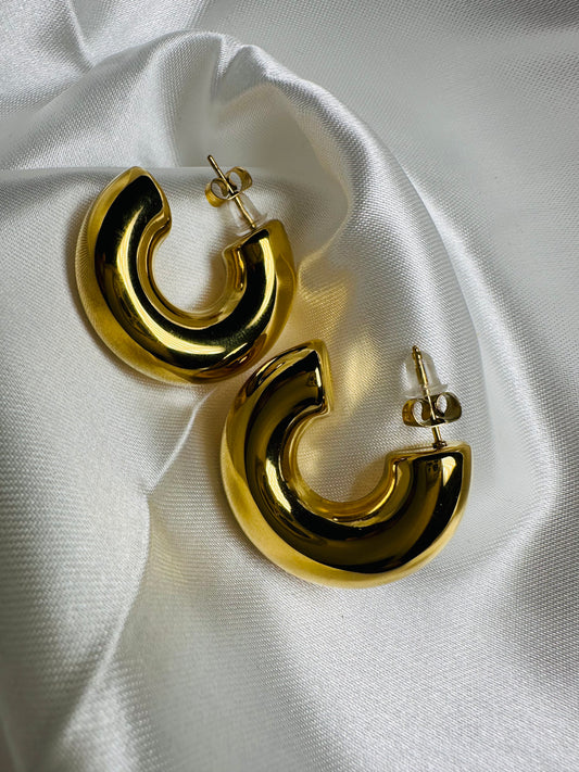Chunky gold earrings plain